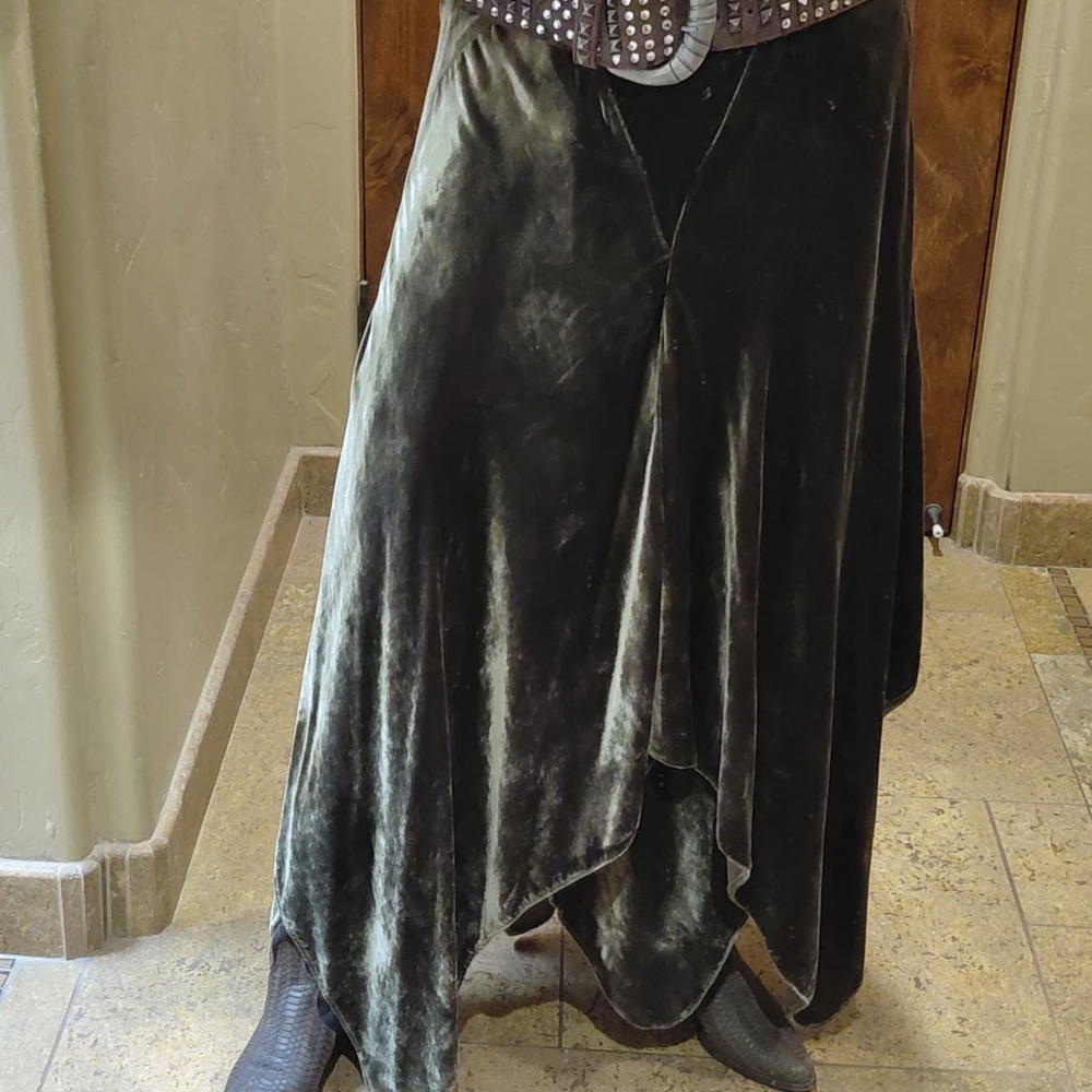Vintage Double D Ranch Asymmetrical Velvet Skirt in Black